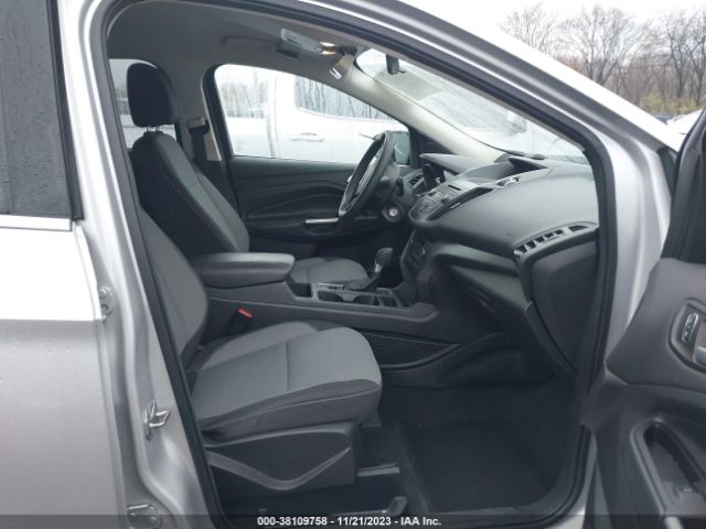 Photo 4 VIN: 1FMCU0GD2HUE17047 - FORD ESCAPE 