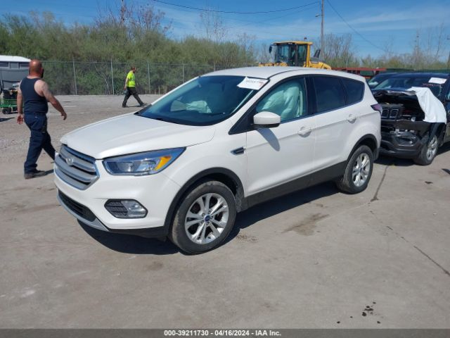 Photo 1 VIN: 1FMCU0GD2HUE92198 - FORD ESCAPE 