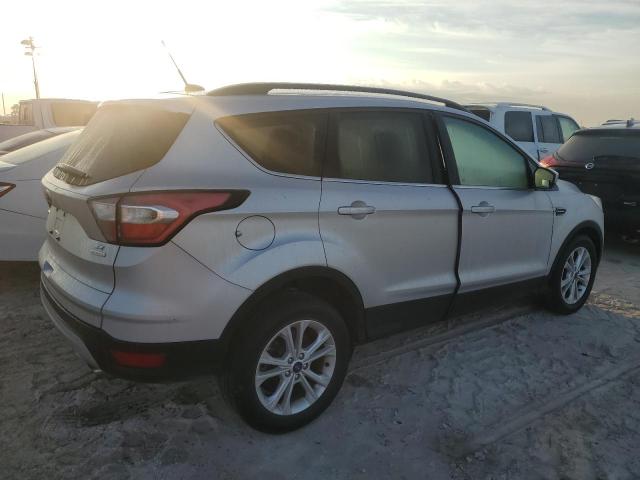 Photo 2 VIN: 1FMCU0GD2HUF02258 - FORD ESCAPE SE 