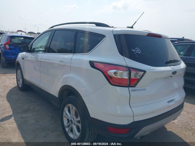 Photo 2 VIN: 1FMCU0GD2JUA87173 - FORD ESCAPE 