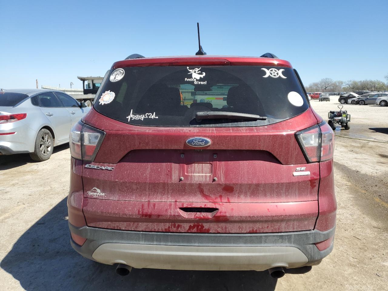 Photo 5 VIN: 1FMCU0GD2JUB25033 - FORD ESCAPE 