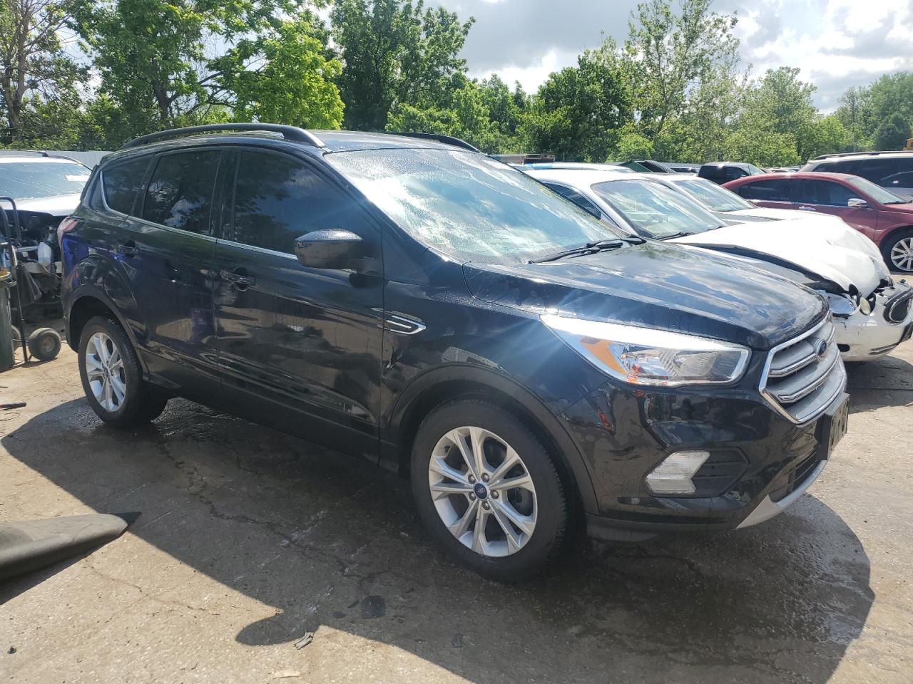 Photo 3 VIN: 1FMCU0GD2JUB70277 - FORD ESCAPE 