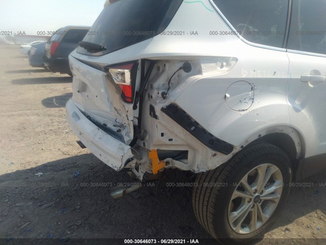 Photo 5 VIN: 1FMCU0GD2JUC50436 - FORD ESCAPE 