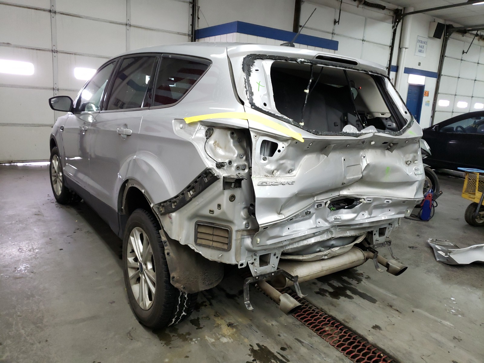 Photo 2 VIN: 1FMCU0GD2JUC90855 - FORD ESCAPE SE 