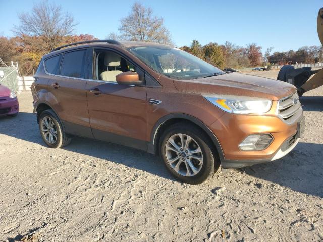 Photo 3 VIN: 1FMCU0GD3HUB74610 - FORD ESCAPE SE 