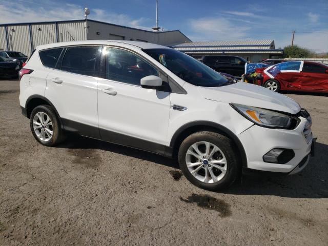 Photo 3 VIN: 1FMCU0GD3HUC54330 - FORD ESCAPE SE 