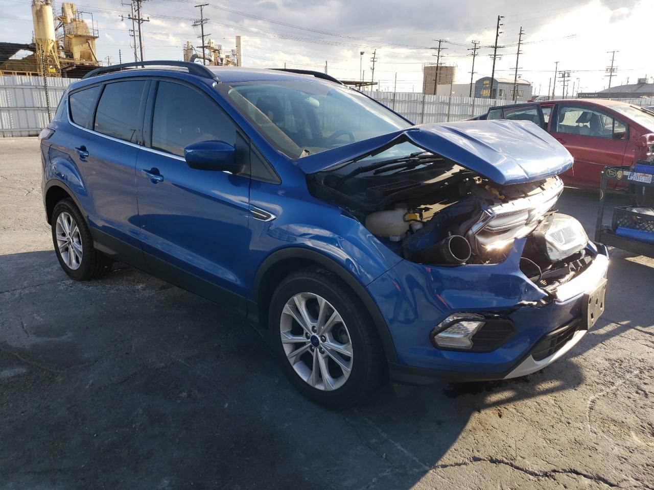 Photo 3 VIN: 1FMCU0GD3HUC63884 - FORD ESCAPE 