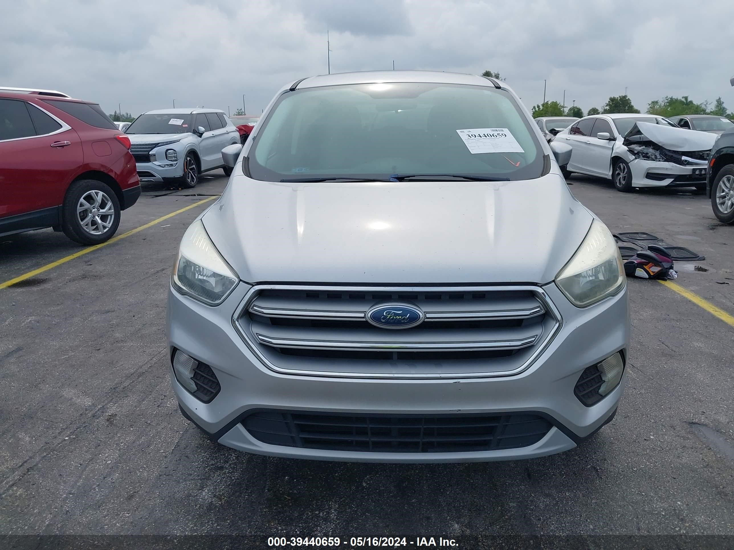 Photo 5 VIN: 1FMCU0GD3HUD49048 - FORD ESCAPE 