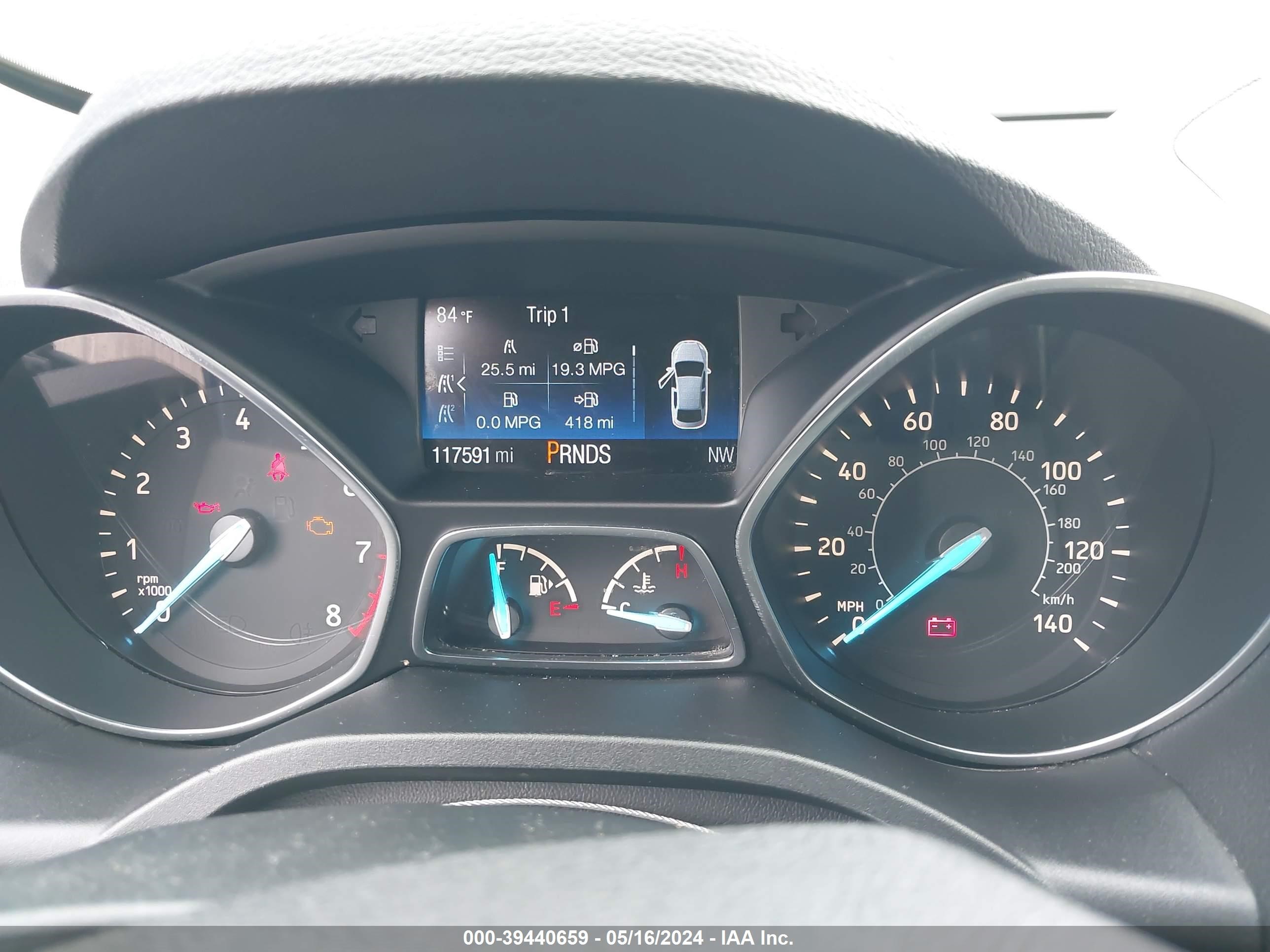 Photo 6 VIN: 1FMCU0GD3HUD49048 - FORD ESCAPE 