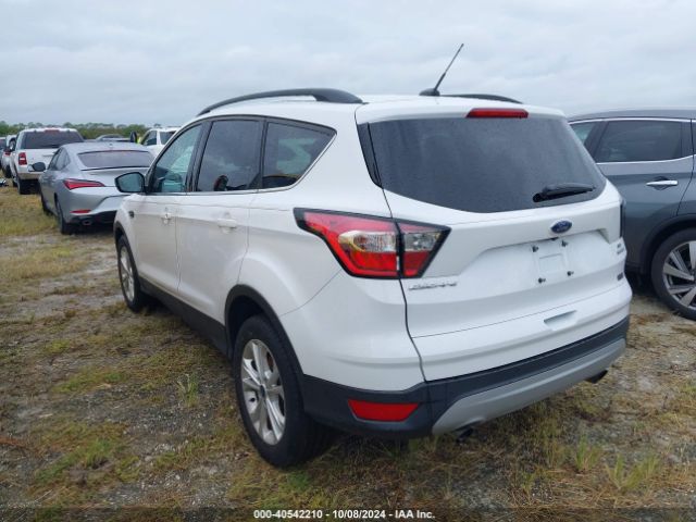 Photo 2 VIN: 1FMCU0GD3HUD91252 - FORD ESCAPE 