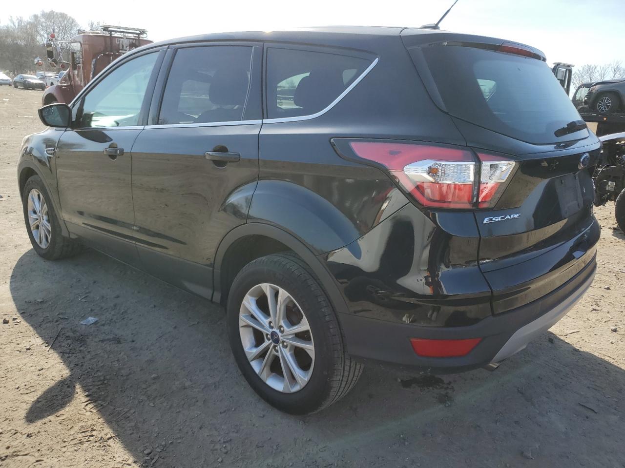 Photo 1 VIN: 1FMCU0GD3HUE03707 - FORD ESCAPE 