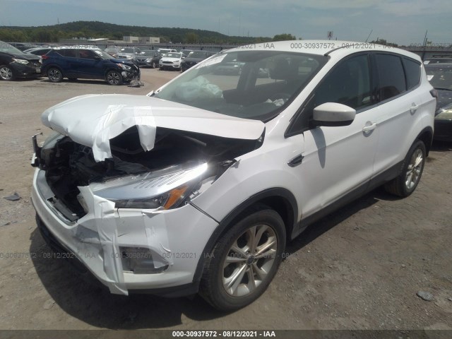 Photo 1 VIN: 1FMCU0GD3HUE37887 - FORD ESCAPE 