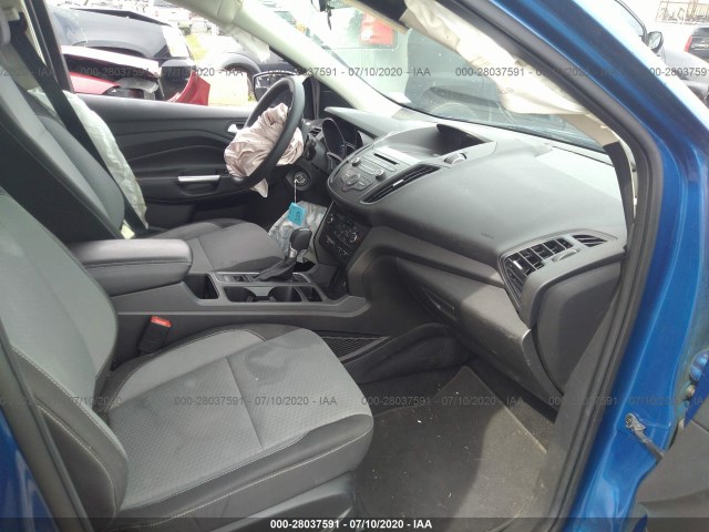 Photo 4 VIN: 1FMCU0GD3HUE92727 - FORD ESCAPE 