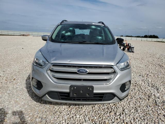 Photo 4 VIN: 1FMCU0GD3JUA09582 - FORD ESCAPE 