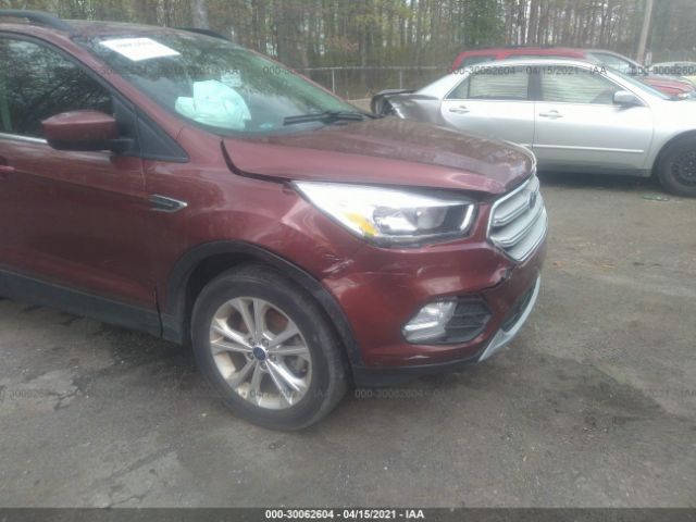 Photo 5 VIN: 1FMCU0GD3JUA11753 - FORD ESCAPE 