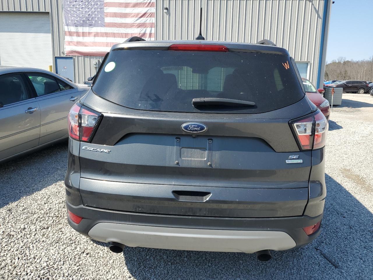 Photo 5 VIN: 1FMCU0GD3JUA52108 - FORD ESCAPE 