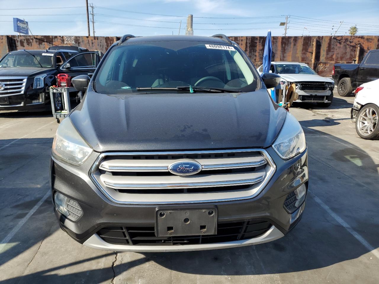 Photo 4 VIN: 1FMCU0GD3JUA56546 - FORD ESCAPE 