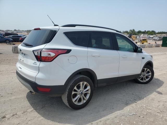 Photo 2 VIN: 1FMCU0GD3JUA82922 - FORD ESCAPE SE 