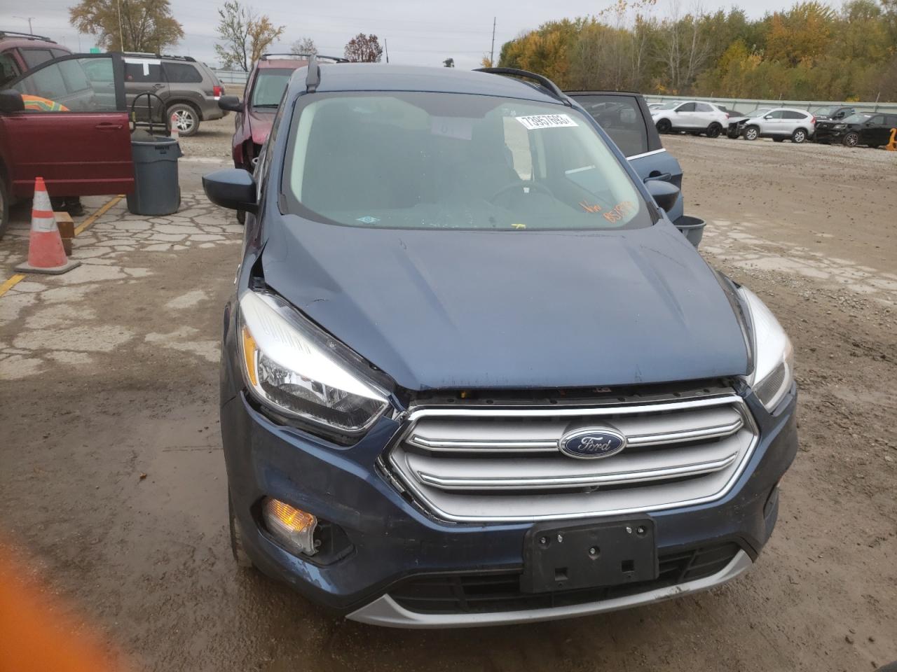 Photo 4 VIN: 1FMCU0GD3JUB51379 - FORD ESCAPE 