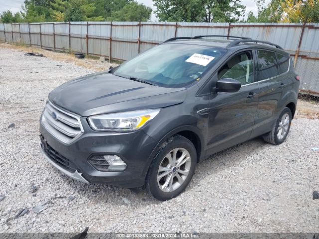 Photo 1 VIN: 1FMCU0GD3JUB69994 - FORD ESCAPE 