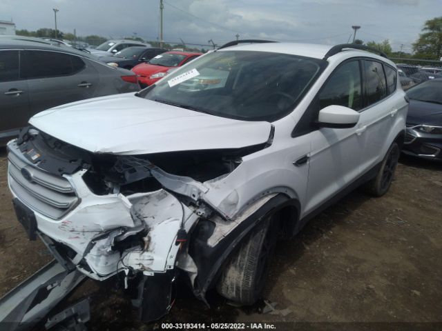 Photo 1 VIN: 1FMCU0GD3JUC47027 - FORD ESCAPE 