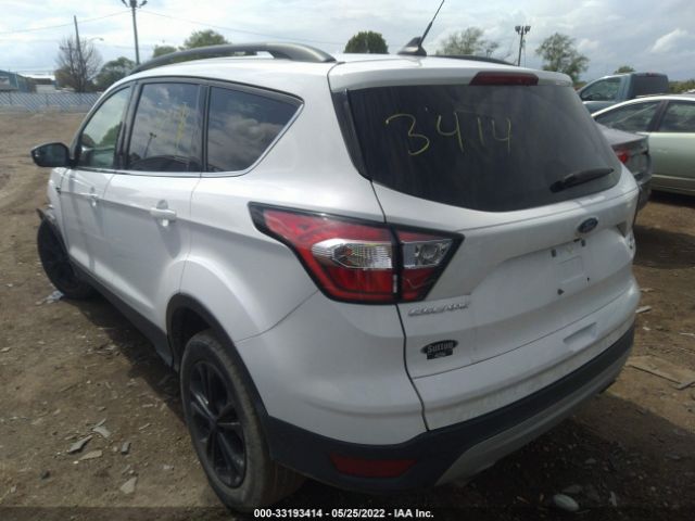 Photo 2 VIN: 1FMCU0GD3JUC47027 - FORD ESCAPE 