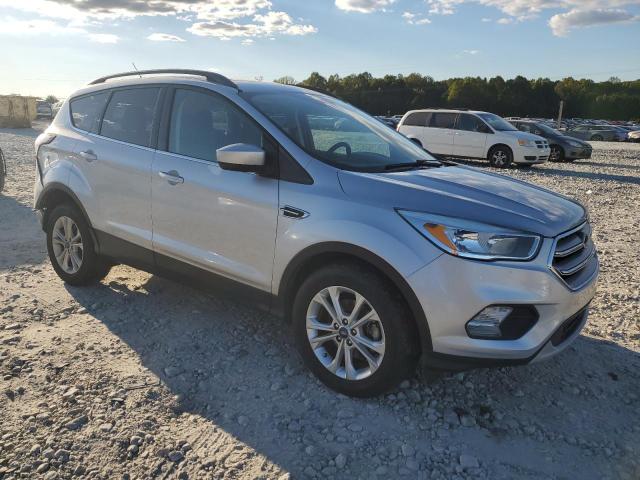 Photo 3 VIN: 1FMCU0GD3JUD13754 - FORD ESCAPE SE 