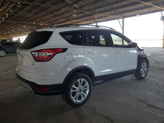 Photo 2 VIN: 1FMCU0GD3JUD60136 - FORD ESCAPE SE 