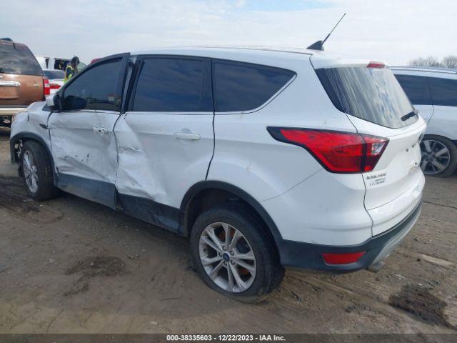 Photo 2 VIN: 1FMCU0GD3KUA42535 - FORD ESCAPE 