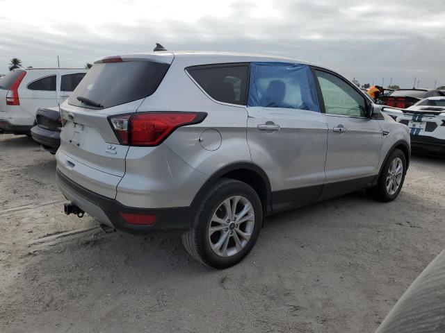 Photo 2 VIN: 1FMCU0GD3KUB20991 - FORD ESCAPE SE 