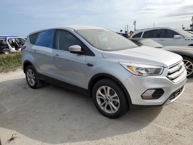 Photo 3 VIN: 1FMCU0GD3KUB20991 - FORD ESCAPE SE 