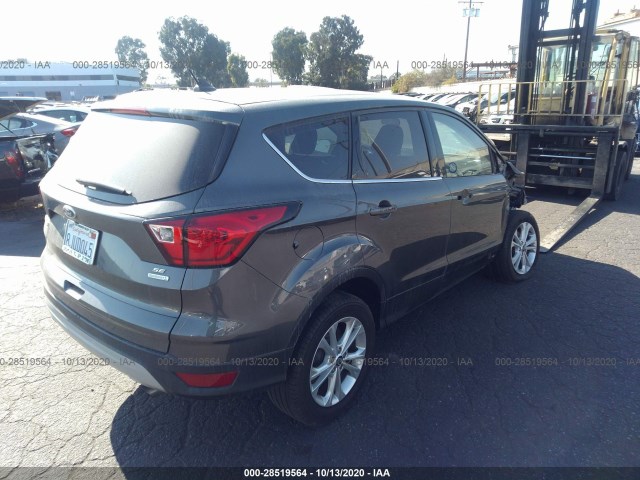 Photo 3 VIN: 1FMCU0GD3KUB28136 - FORD ESCAPE 