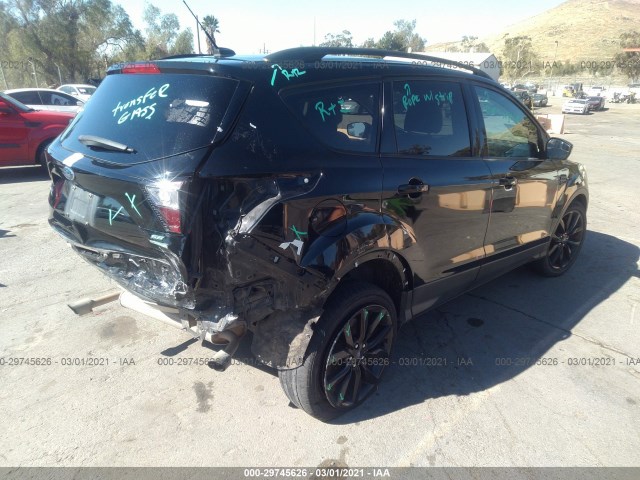 Photo 3 VIN: 1FMCU0GD4HUC11180 - FORD ESCAPE 