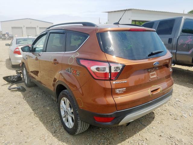 Photo 2 VIN: 1FMCU0GD4HUC76305 - FORD ESCAPE SE 