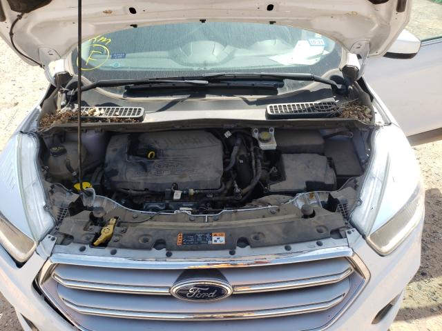 Photo 6 VIN: 1FMCU0GD4HUD28211 - FORD ESCAPE SE 