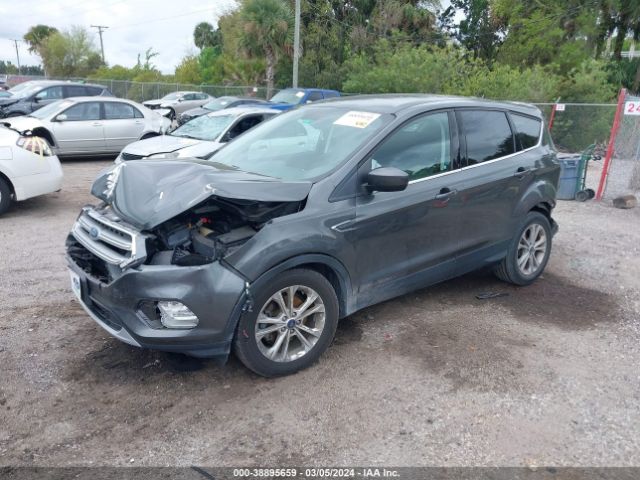 Photo 1 VIN: 1FMCU0GD4HUE00413 - FORD ESCAPE 