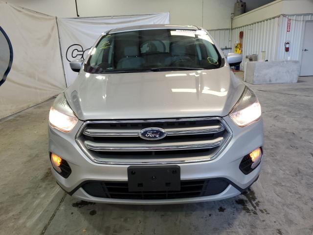 Photo 4 VIN: 1FMCU0GD4HUE55623 - FORD ESCAPE 