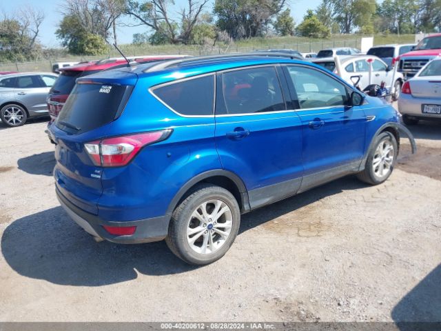 Photo 3 VIN: 1FMCU0GD4JUA64106 - FORD ESCAPE 