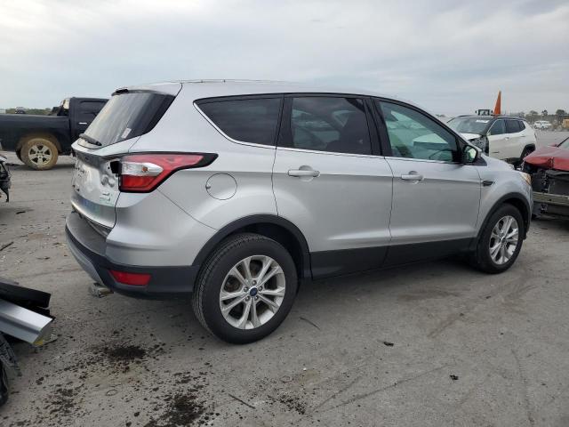 Photo 2 VIN: 1FMCU0GD4JUA74313 - FORD ESCAPE SE 