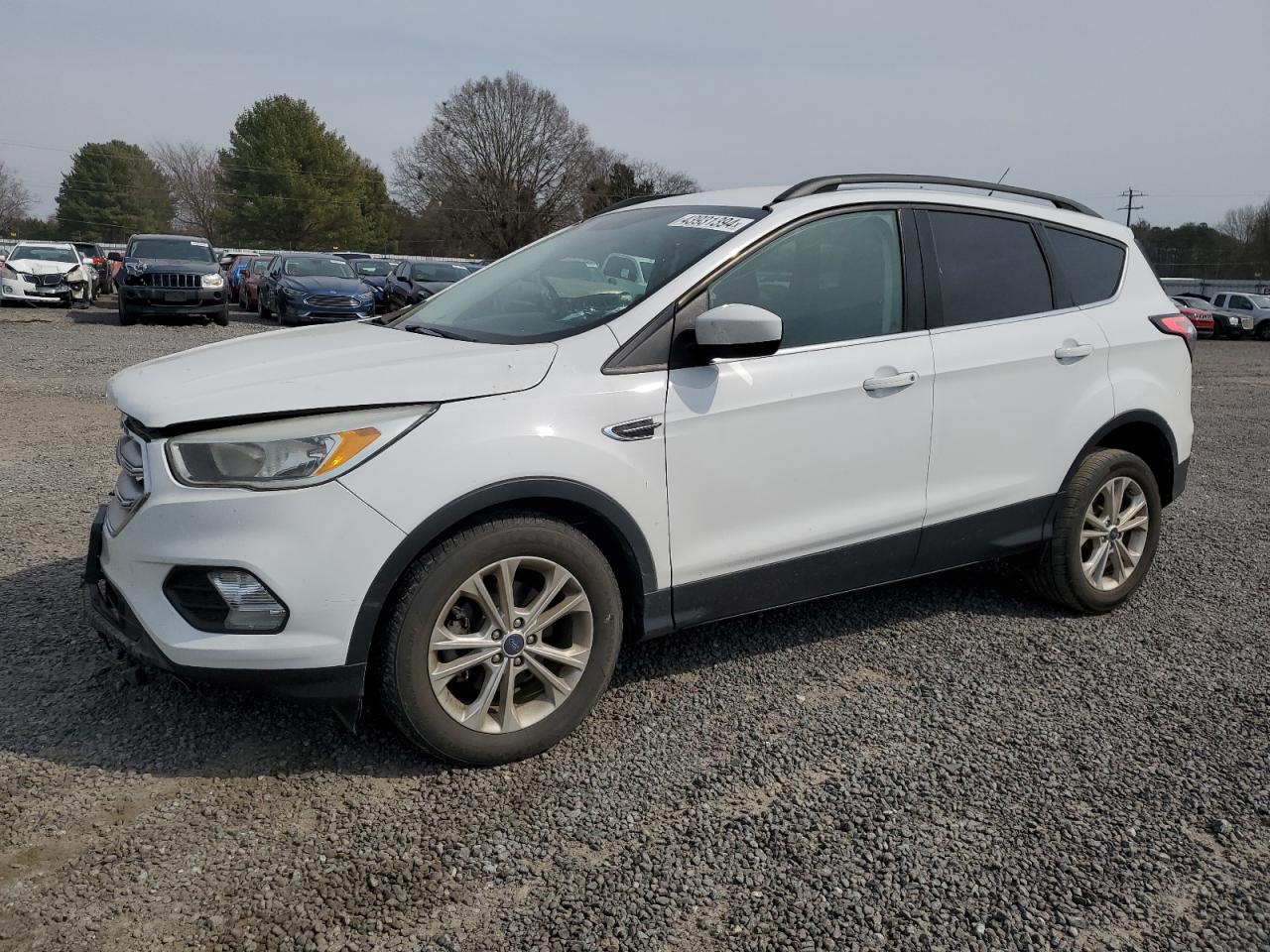 Photo 0 VIN: 1FMCU0GD4JUB17497 - FORD ESCAPE SE 