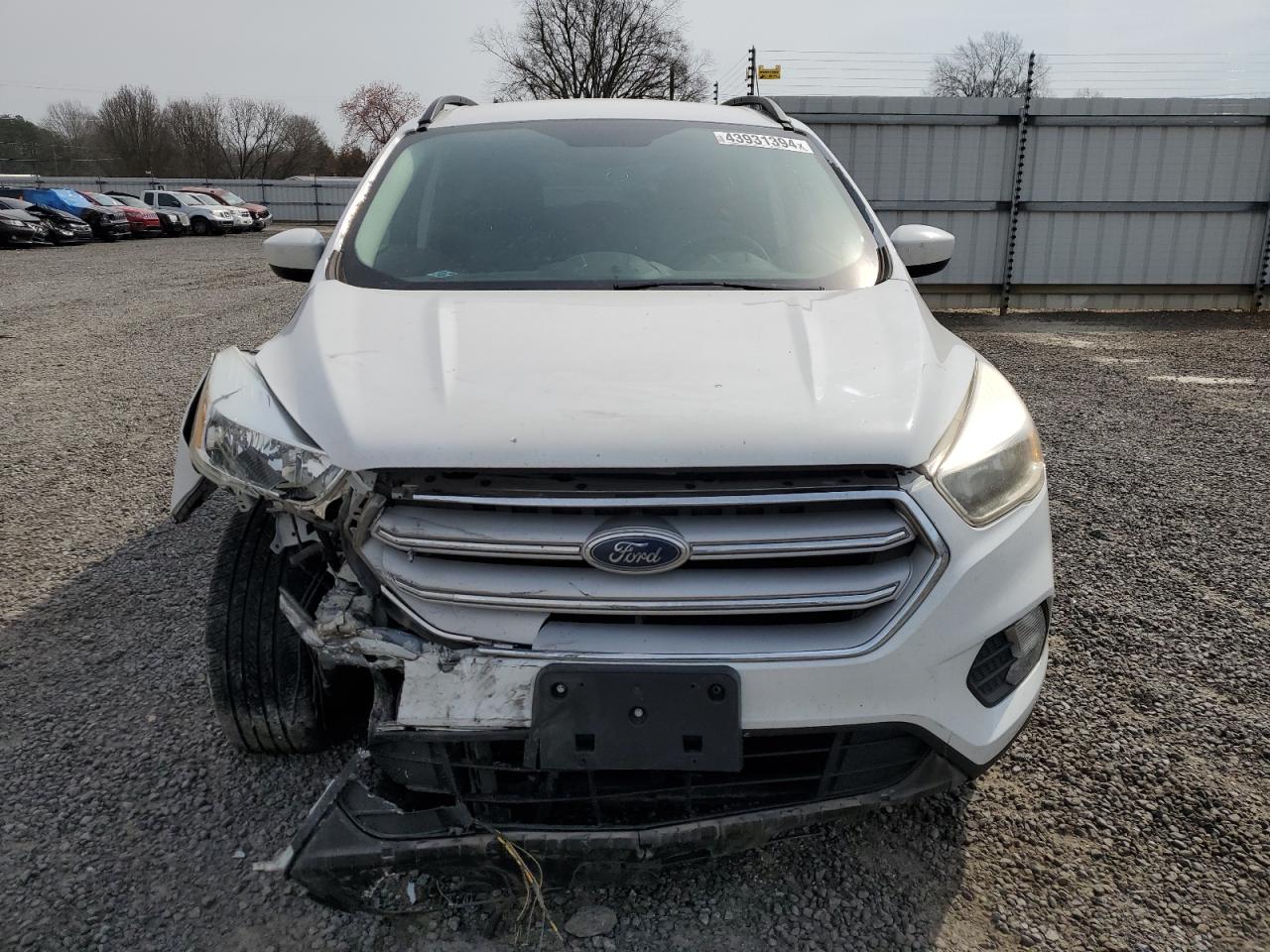 Photo 4 VIN: 1FMCU0GD4JUB17497 - FORD ESCAPE SE 