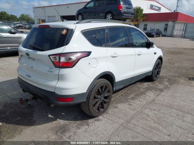 Photo 3 VIN: 1FMCU0GD4JUB36888 - FORD ESCAPE 