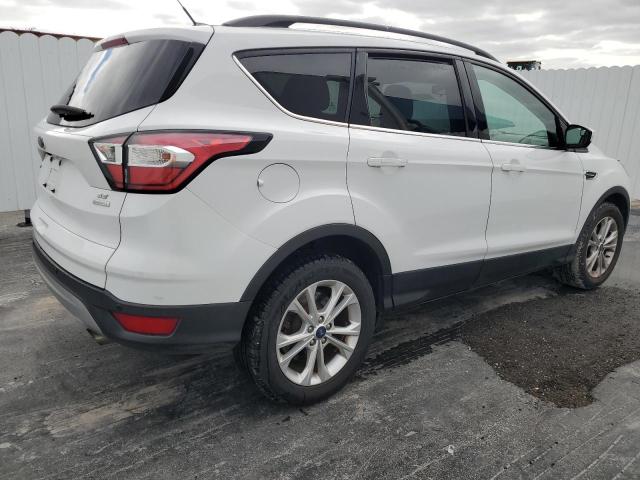 Photo 2 VIN: 1FMCU0GD4JUC12268 - FORD ESCAPE 