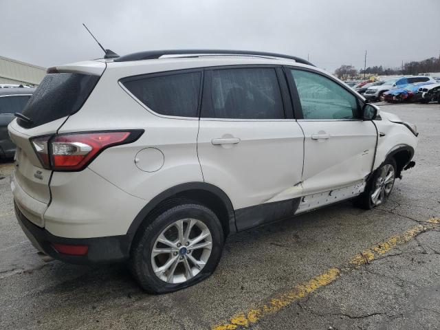 Photo 2 VIN: 1FMCU0GD4JUC58506 - FORD ESCAPE 