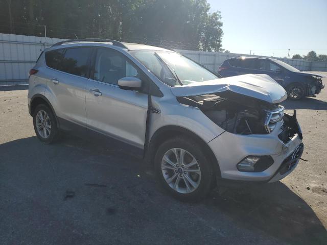 Photo 3 VIN: 1FMCU0GD4JUC61504 - FORD ESCAPE 