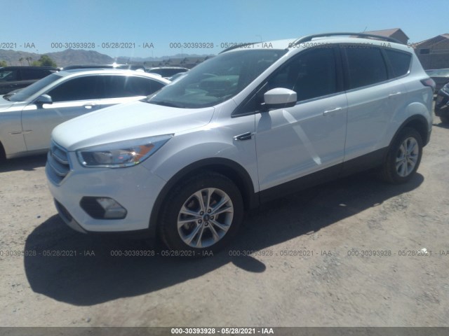 Photo 1 VIN: 1FMCU0GD4JUC91084 - FORD ESCAPE 