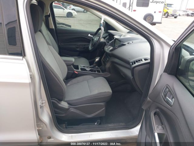 Photo 4 VIN: 1FMCU0GD4KUA20589 - FORD ESCAPE 