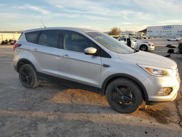 Photo 3 VIN: 1FMCU0GD4KUC02826 - FORD ESCAPE SE 