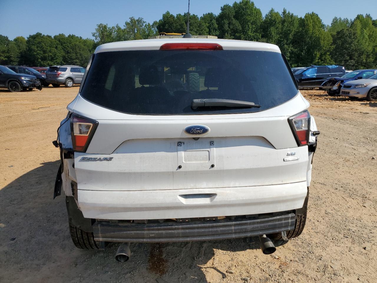 Photo 5 VIN: 1FMCU0GD5HUA19153 - FORD ESCAPE 