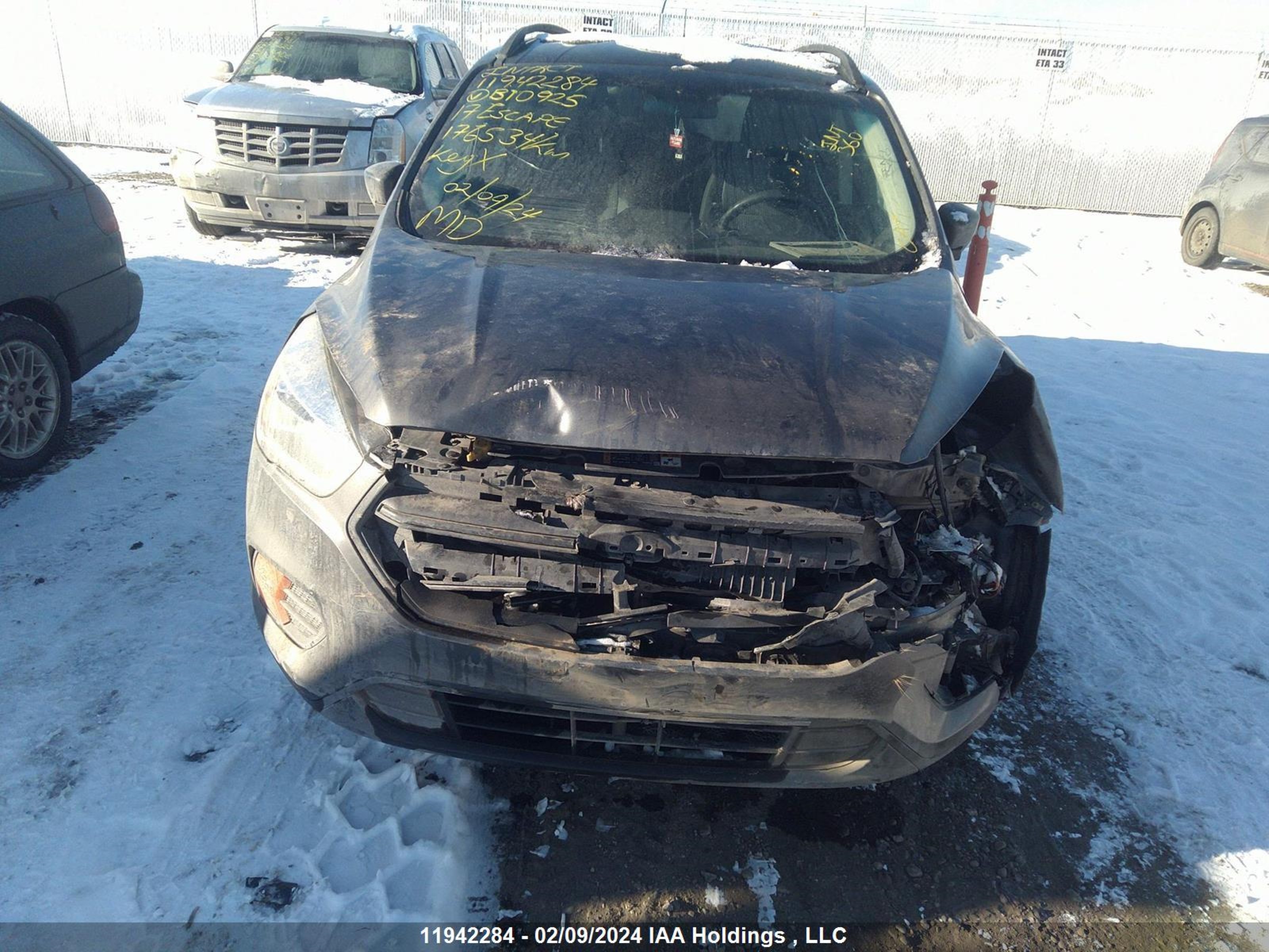 Photo 5 VIN: 1FMCU0GD5HUB10925 - FORD ESCAPE 